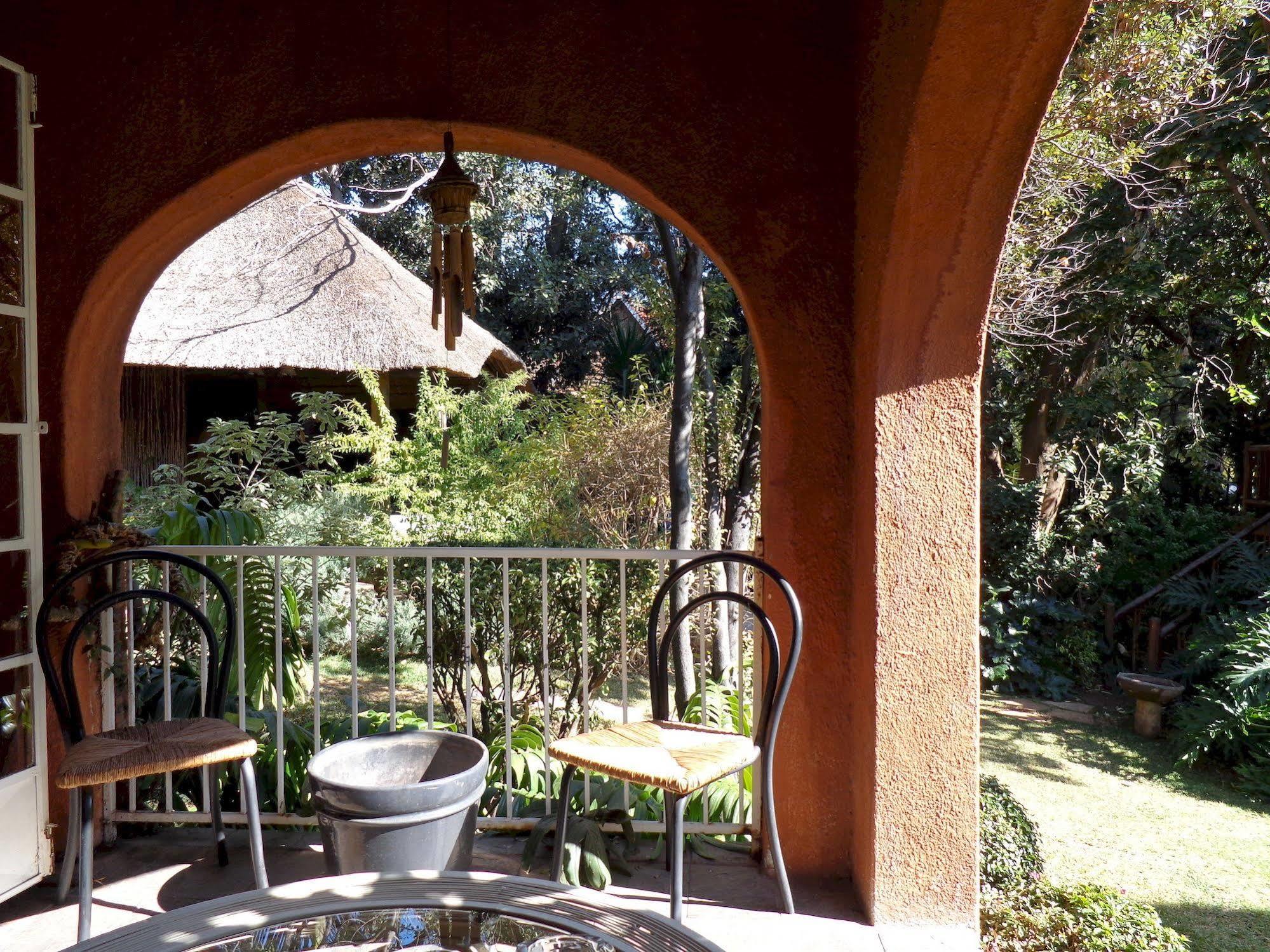 פרטוריה Treetops & Treats Guest House מראה חיצוני תמונה